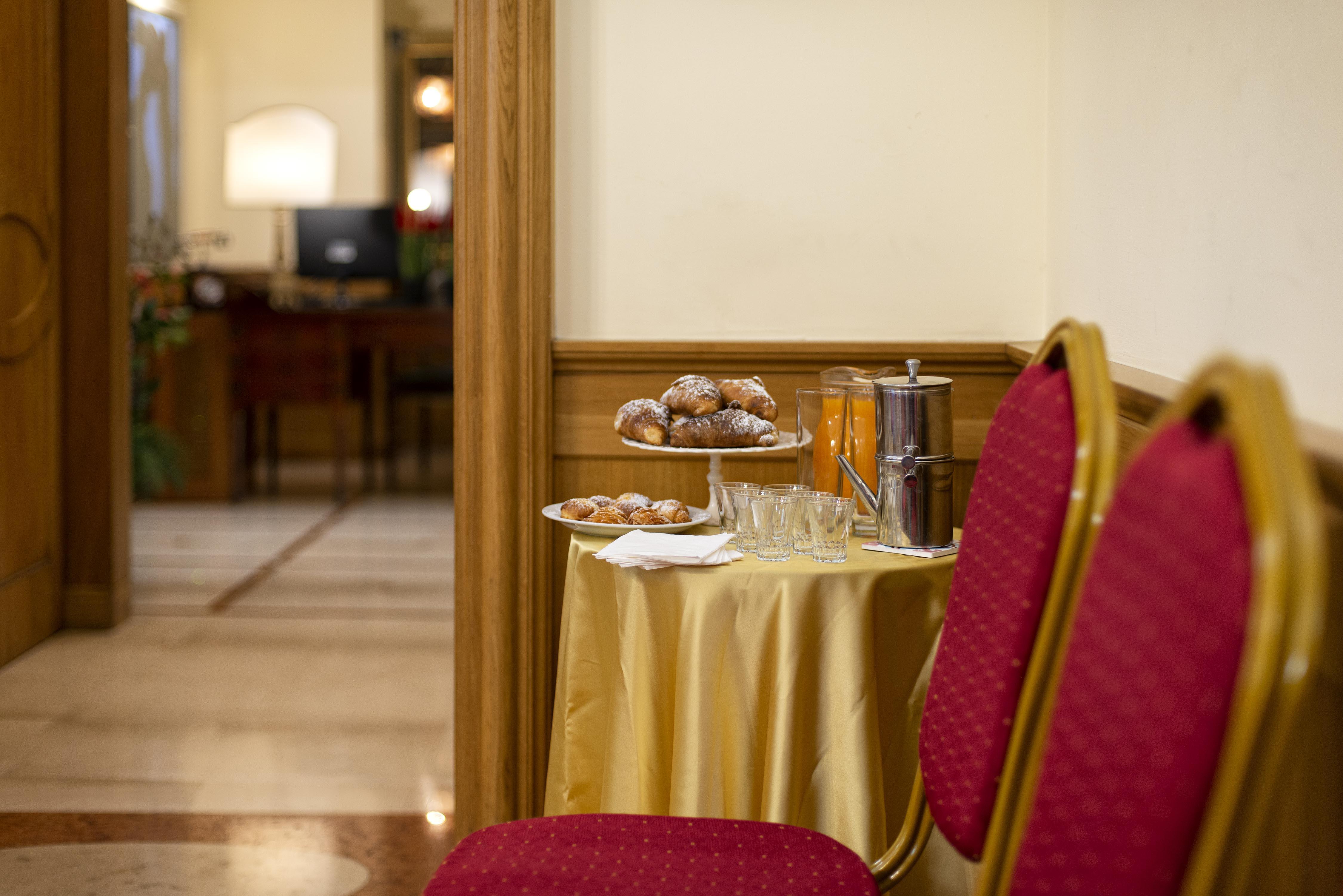 Grande Hotel Europa Napoli Esterno foto