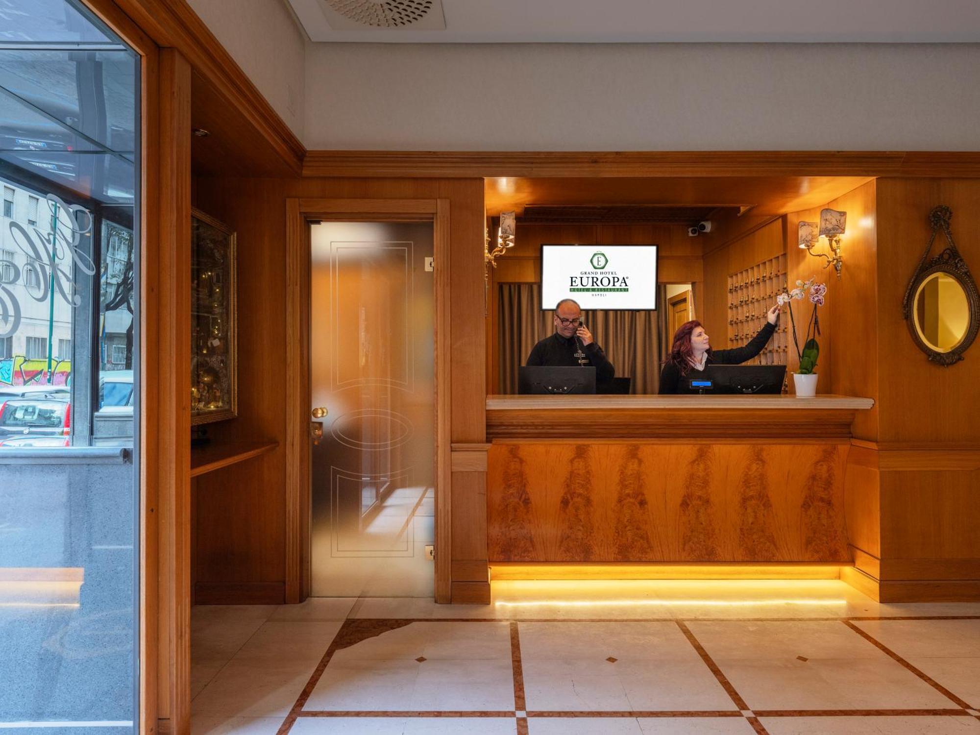 Grande Hotel Europa Napoli Esterno foto