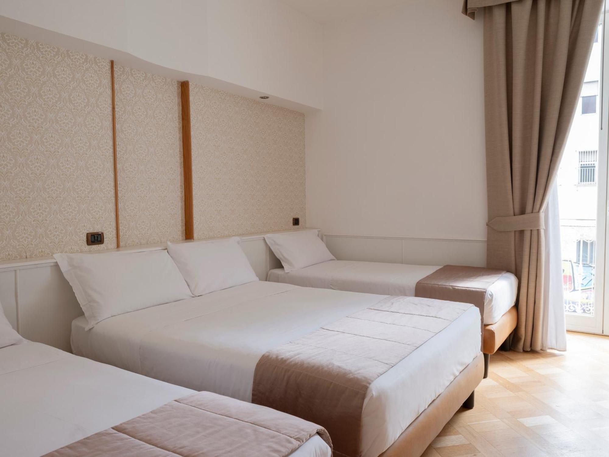 Grande Hotel Europa Napoli Esterno foto